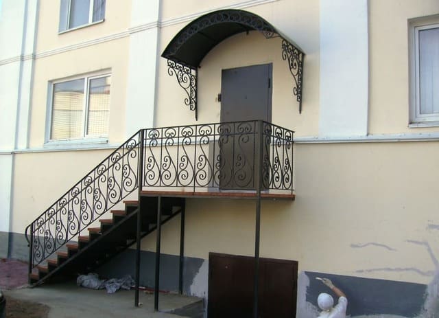 кованые и сварные перила Яхрома