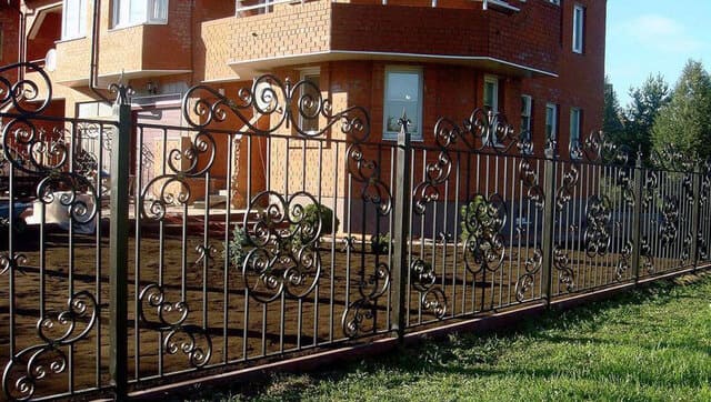 кованые и сварные заборы Яхрома